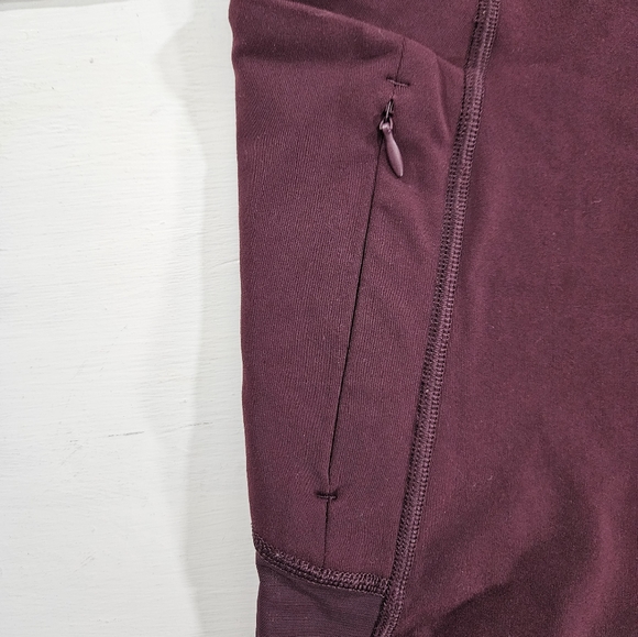Athleta maroon capri leggings women's size medium - Picture 7 of 12